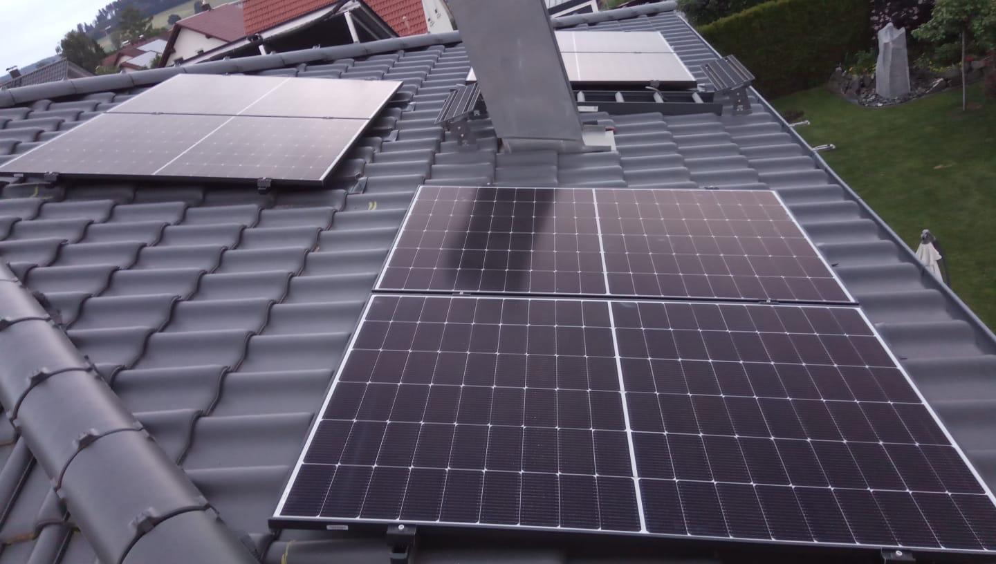 PV-Anlage mit Speicher und Wärmepumpe in Lindenberg